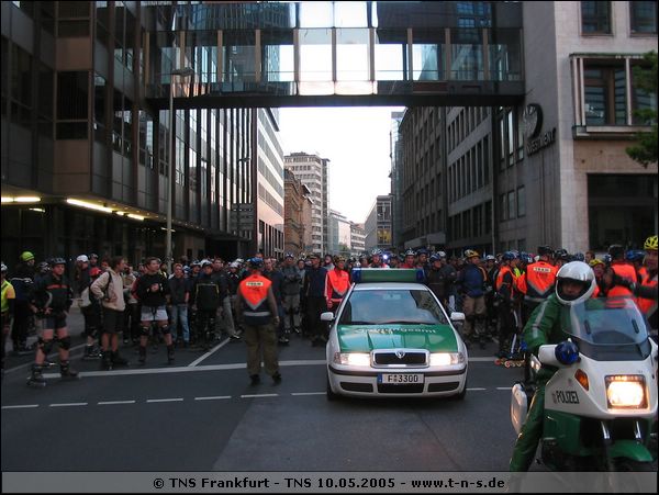 tns-10-05-05-040.jpg