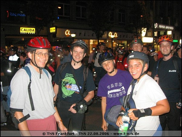 tns-22-08-06-105.jpg