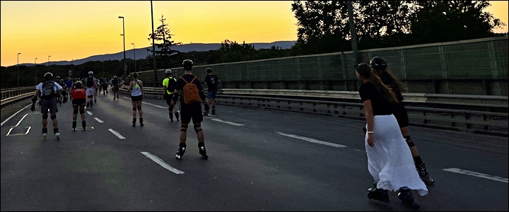Rosa Luxenburg dem Feldberg / Sonnenuntergang entgegen - Foto Simon Reichel 2026