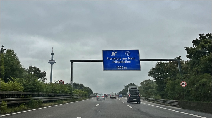 Wetterbedingte vorzeitige Absage - dort wollten wir Skaten, aber die Straßen nass | Foto von 17:30 und es kamen noch weitere Schauer :-(