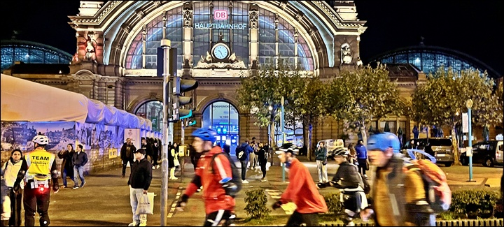 City Tour - mit Alleenring und Hauptbahnhof :-) - Foto Simon Reichel 2025